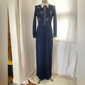 Vintage NOS 70s maxi w/metallic accents and silky collar